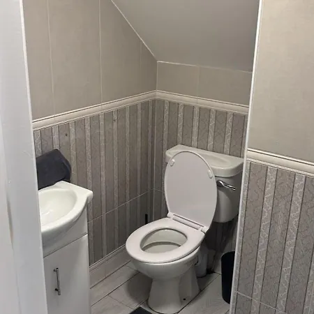 Deel Manor شقة Eas Géitine